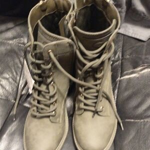 GBG Los Angeles Khaki Lace-Up Combat Boots